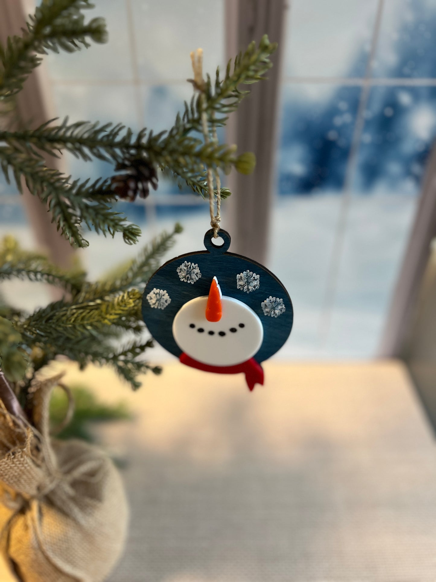 Snowman Looking Up Ornament