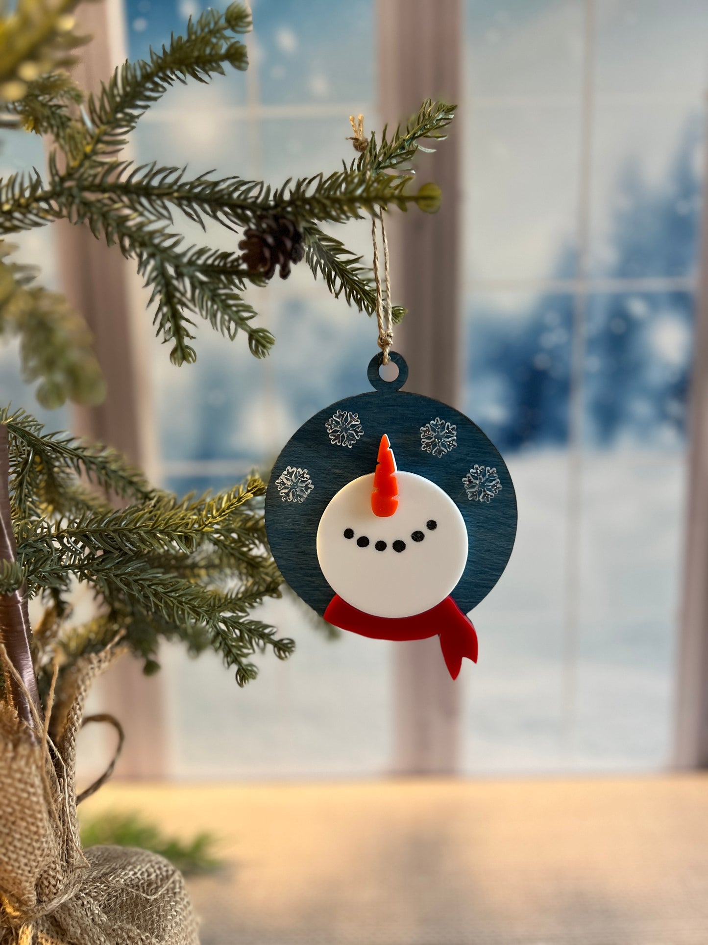 Snowman Looking Up Ornament