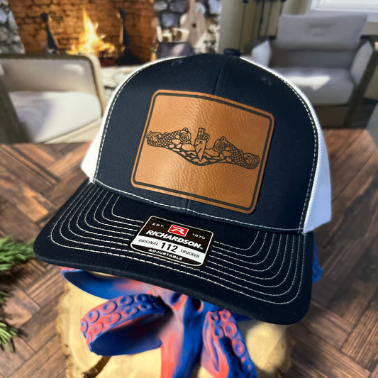 Dolphin Hat Navy/White Richardson 112 Trucker Hat