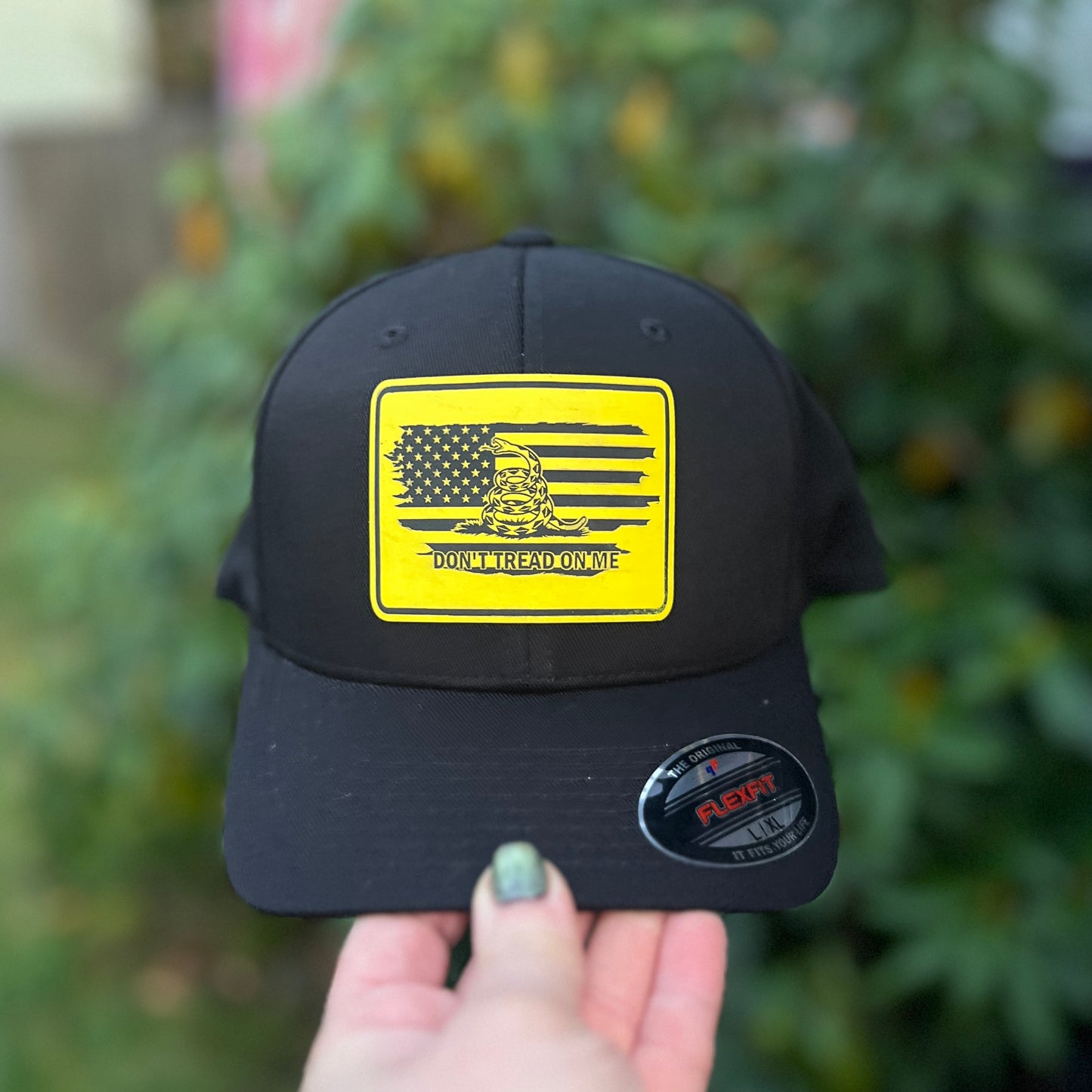 Don't Tread On Me Flex Fit Black Yupoong Large/Xlarge Hat