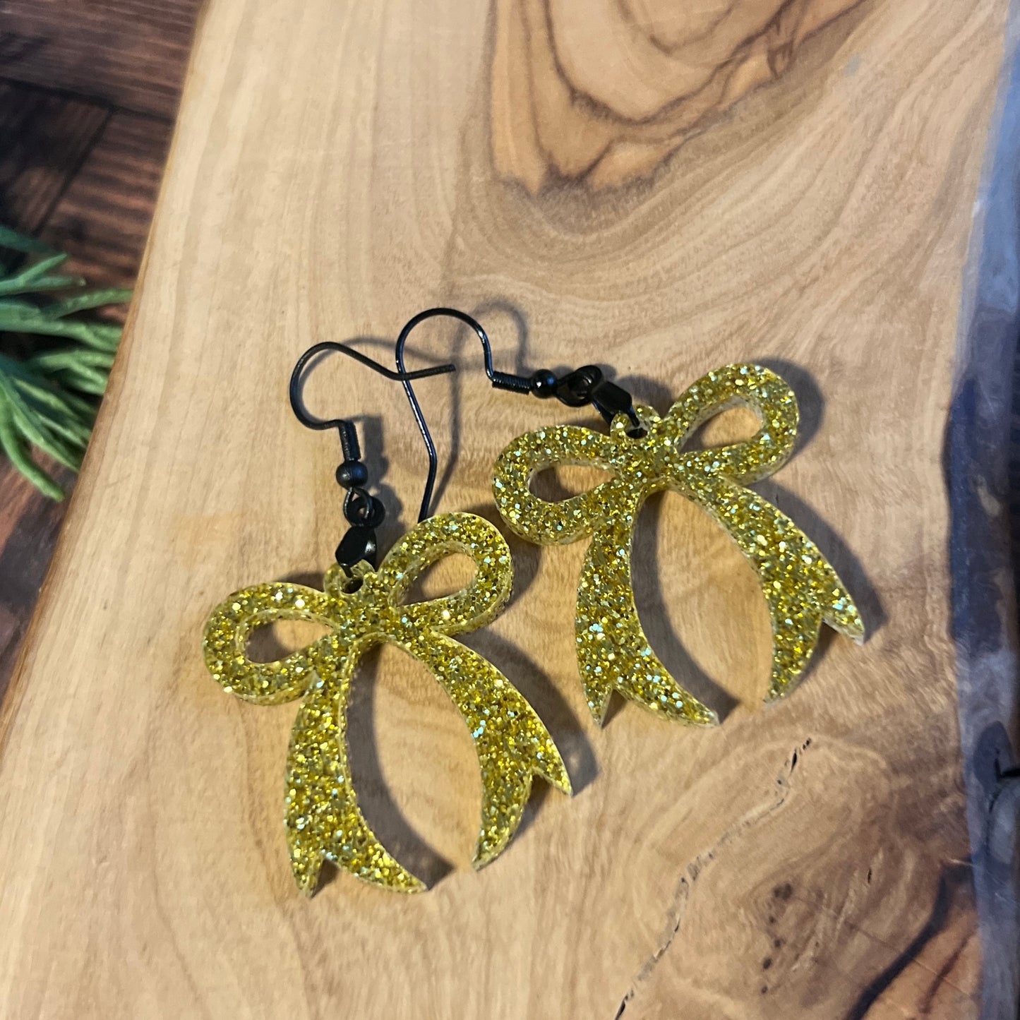 Gold Glitter Bow Earrings