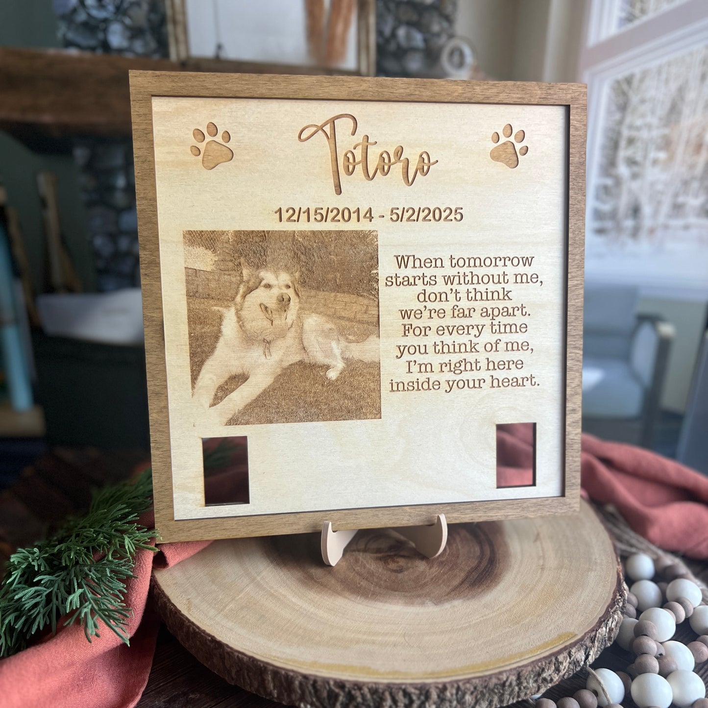 Pet Memorial Collar Frame With Holder